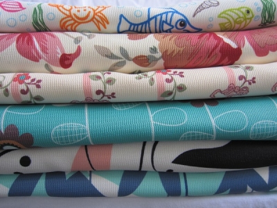 Printed woven fabric